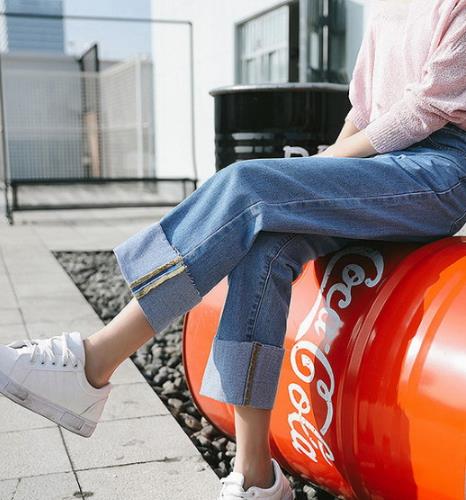 1月牛仔裤搭配示范：时尚有型的牛仔裤（图）