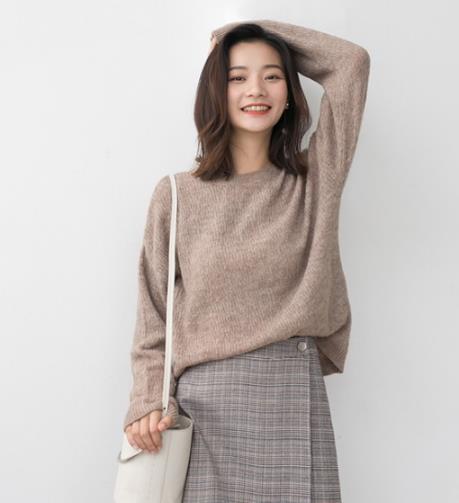 冬天御暖的好神器：时尚减龄又百搭的毛衣（图）