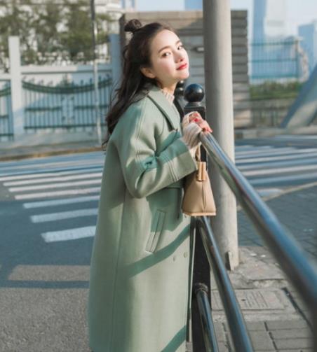 这几款复古款大衣搭配示范：穿出你的气场（图）