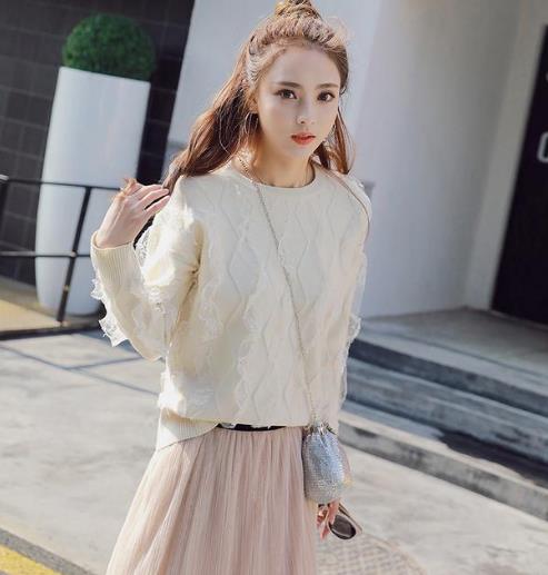 2018最流行时尚甜美的套头长袖毛衣搭配示范(图) 2018最流行时尚甜美的套头长袖毛衣搭配示范(图)