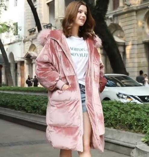 2017最流行毛绒连帽面包服搭配:显瘦减龄又百搭 2017最流行毛绒连帽面包服搭配:显瘦减龄又百搭