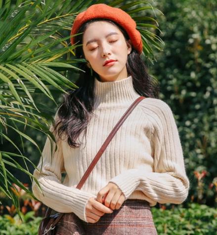 冬天最保暖的是高领毛衣:尽显时尚优雅(图) 冬天最保暖的是高领毛衣:尽显时尚优雅(图)