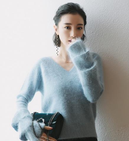 冬天最保暖的是高领毛衣:尽显时尚优雅(图) 冬天最保暖的是高领毛衣:尽显时尚优雅(图)