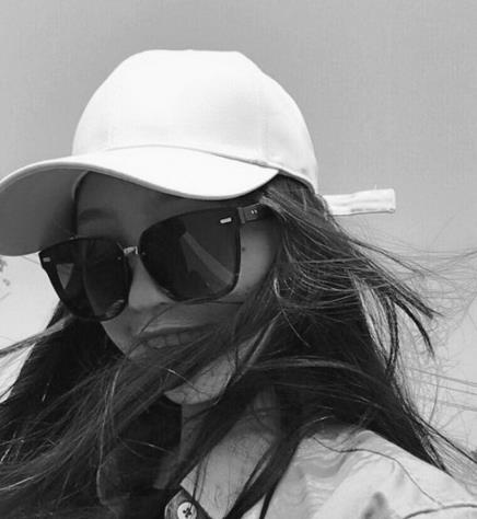 扮酷必备一顶嘻哈风的鸭舌帽：个性时尚（图）