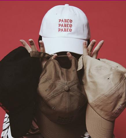 扮酷必备一顶嘻哈风的鸭舌帽：个性时尚（图）