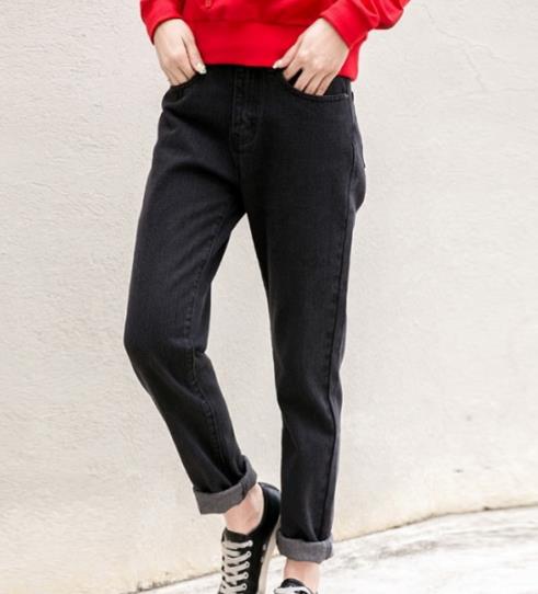 秋冬牛仔裤怎么穿才有型：多重风格搭配示范（图）