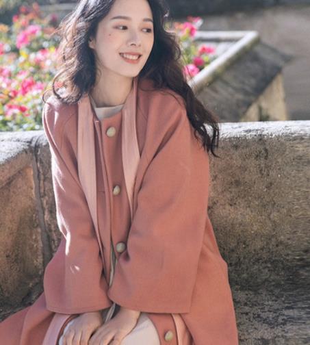 微胖女生怎么选毛呢大衣：时尚显瘦大衣推荐（图）