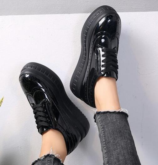 小个子穿什么鞋好看：时尚显高厚底松糕鞋（图）