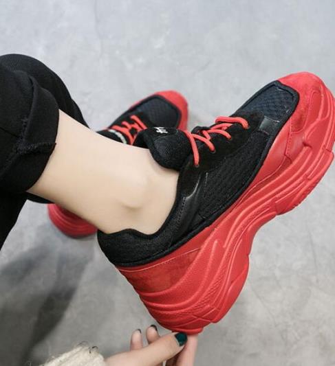 小个子穿什么鞋好看：时尚显高厚底松糕鞋（图）