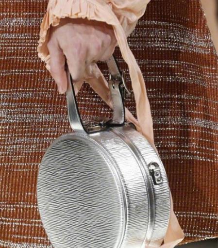 LV2018最新时尚潮流经典包包知性又优雅（图）