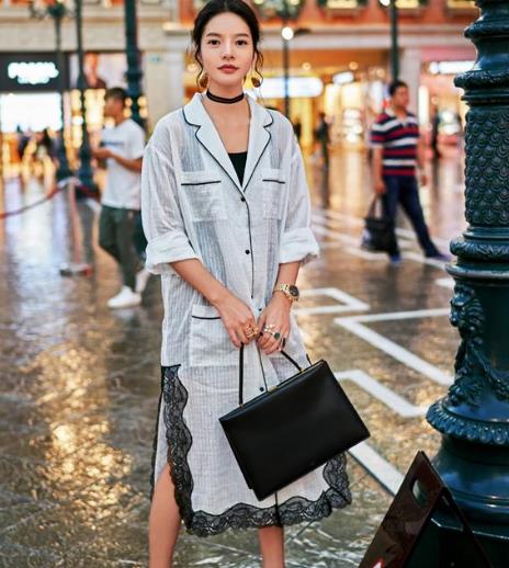 西装领衬衫透视罩衫搭配：演绎精致妩媚女人味