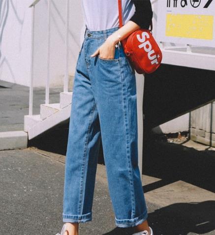 早春时尚减龄又显瘦的蝙蝠袖毛衣搭配示范(图) 早春时尚减龄又显瘦的蝙蝠袖毛衣搭配示范(图)