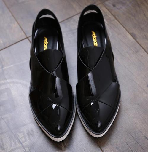 2018最新款布洛克小皮鞋搭配:打造时尚国际范 2018最新款布洛克小皮鞋搭配:打造时尚国际范