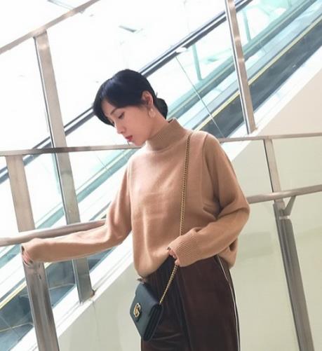 	
小小个子也显高：卫衣针织的搭配示范（图）
