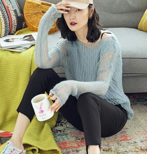 早春最新时尚潮流:百搭范的V领开衩毛衣推荐 早春最新时尚潮流:百搭范的V领开衩毛衣推荐