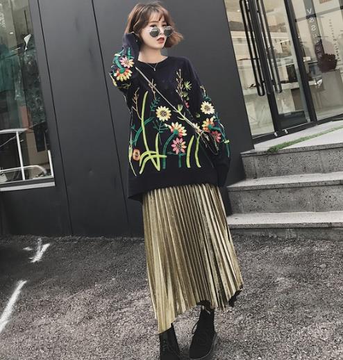 早春最新时尚潮流:百搭范的V领开衩毛衣推荐 早春最新时尚潮流:百搭范的V领开衩毛衣推荐