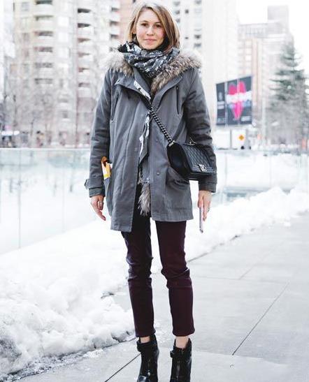 御寒必备围巾:围巾的多种搭配示范(图) 御寒必备围巾:围巾的多种搭配示范(图)