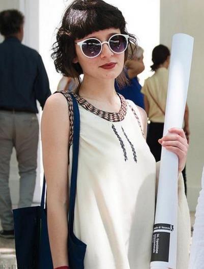 墨镜如何搭配：圆框墨镜打造个性时尚潮流（图）