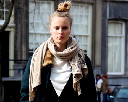 不同脸型不同搭法：围巾戴法有窍门推荐（图）