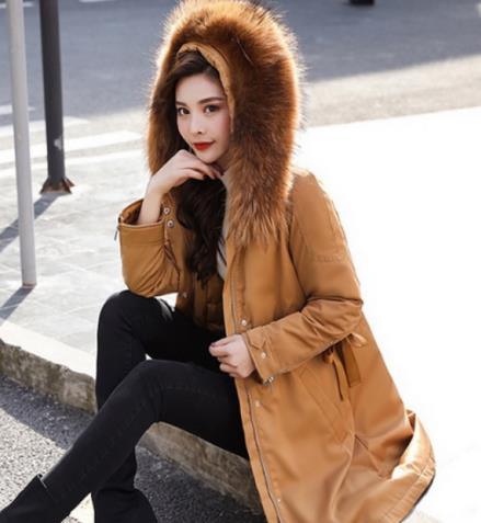 过年一件棉服就足够：5款棉服让你穿出新时尚（图）