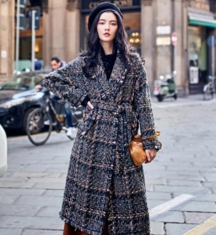 这几款超长款风衣时髦保暖还贵气十足（图）