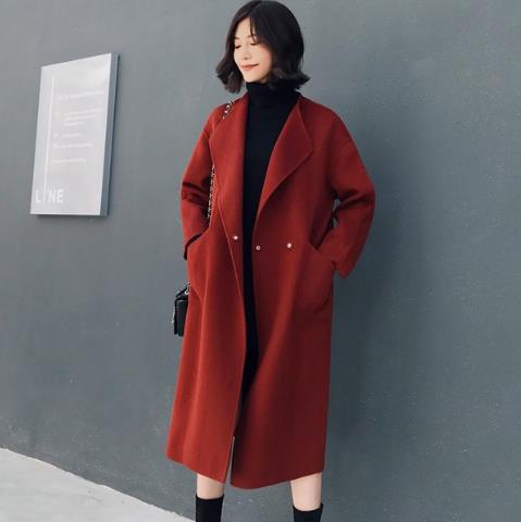 防寒单品大毛领长款羽绒服搭配示范（图）