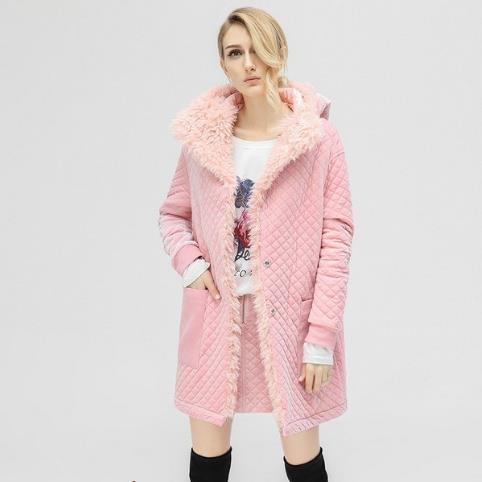 冬季短外套如何搭配：麂皮绒加厚短外套搭配示范