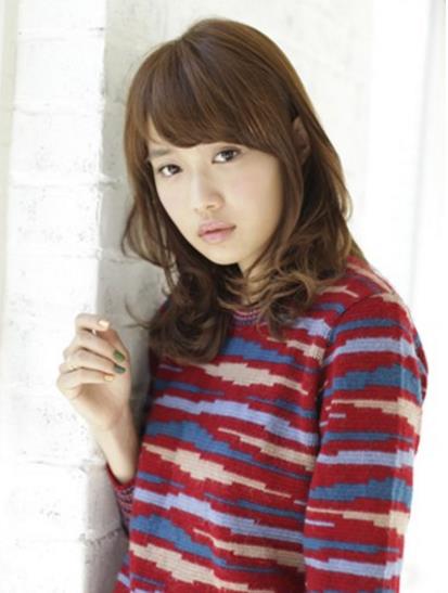 5款淑女气质名媛风梨花头发型示范（图）