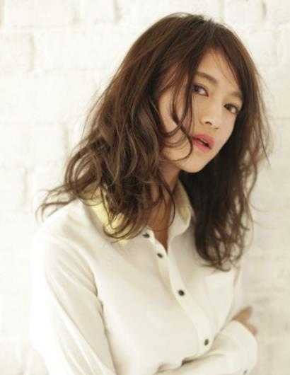 5款淑女气质名媛风梨花头发型示范（图）