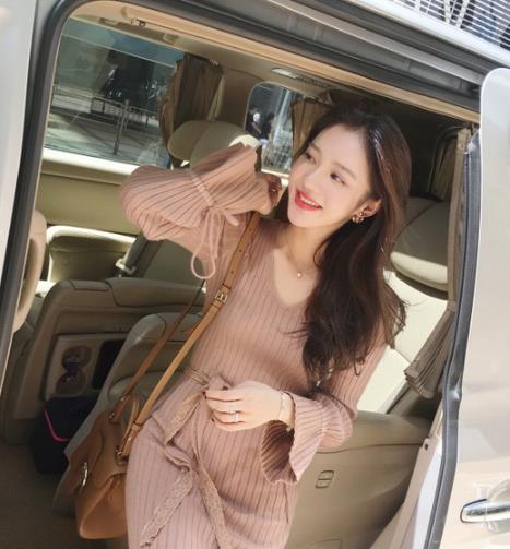 秋冬连衣裙怎么搭配:减龄显瘦连衣裙推荐(图) 秋冬连衣裙怎么搭配:减龄显瘦连衣裙推荐(图)