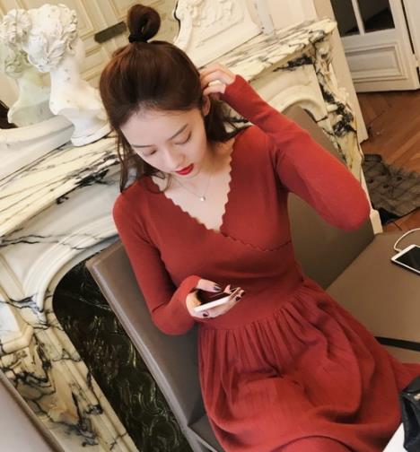 秋冬连衣裙怎么搭配：减龄显瘦连衣裙推荐（图）