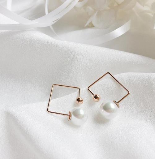 彰显时尚女神范的日韩个性气质百搭耳环搭配（图）