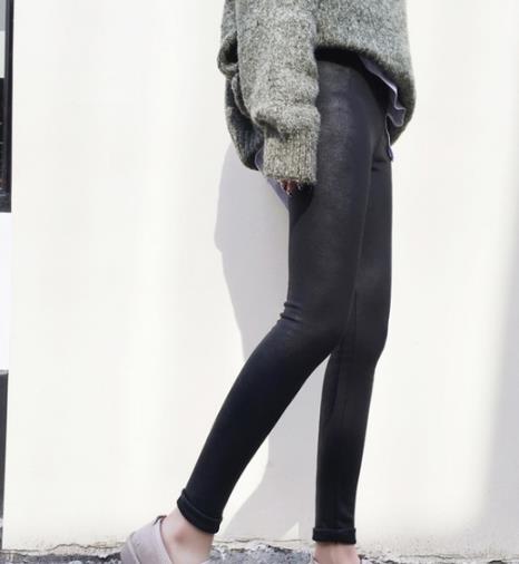 冬季穿上显瘦的打底裤分分钟打造成女神