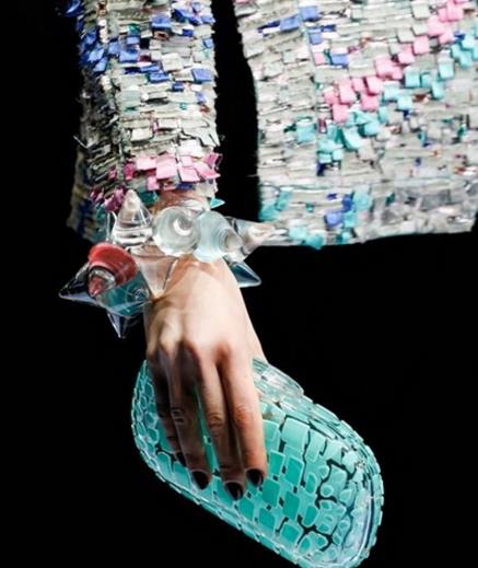 	
这就是下一季最流行的饰品（图）
