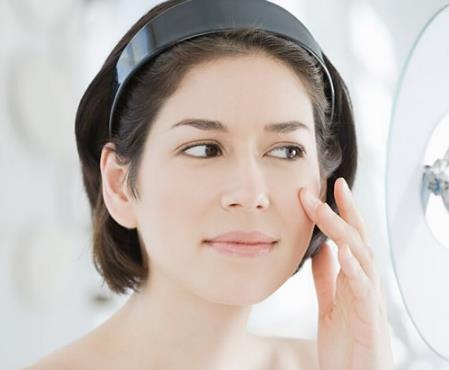 毛孔粗大黑头怎么办：3步打造零毛孔净颜肌肤