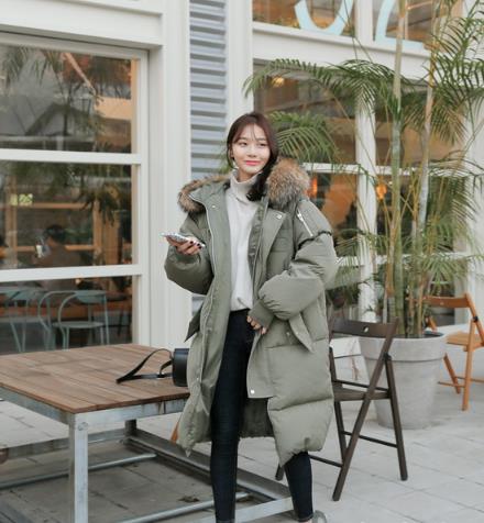 矮个子女生穿搭示范：高腰裤显高显瘦搭配（图）