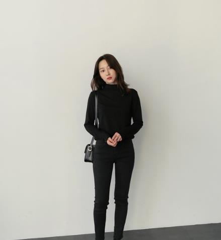 矮个子女生穿搭示范：高腰裤显高显瘦搭配（图）