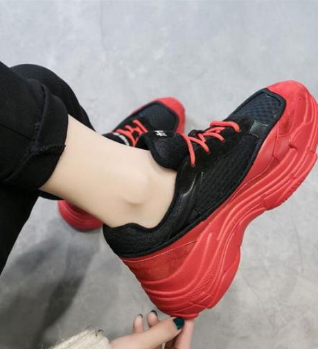 一穿便会爱上的时尚厚底松糕鞋搭配（图）