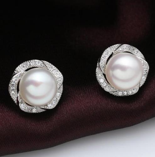 清新迷人高贵优雅的珍珠耳环推荐（图）