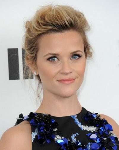 今年最火的时尚Lob发型 演绎六种风情（图）