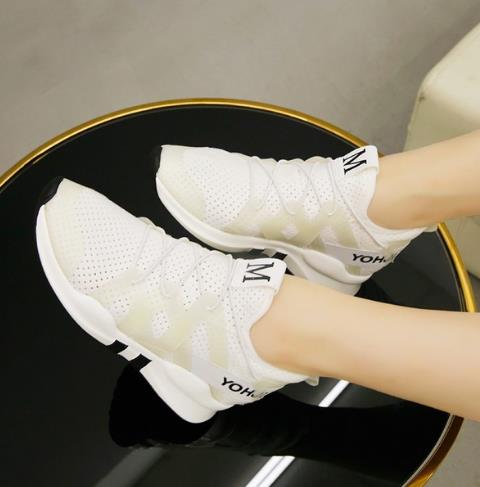 这几款休闲鞋怎么搭配裤子 文艺范儿爆棚