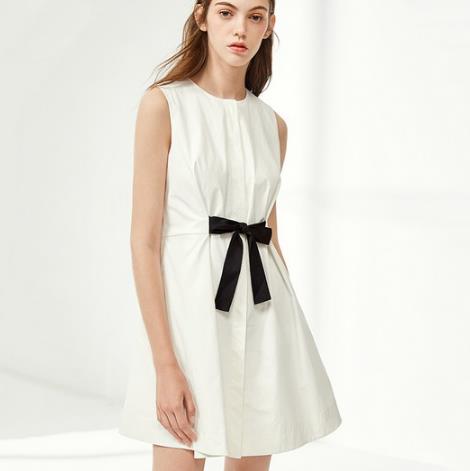 微胖MM穿绳绑带短袖连衣裙：6款显瘦又有个性