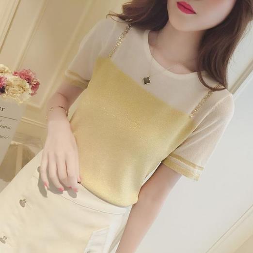 简单的上衣搭配也能让人为之心动（图）