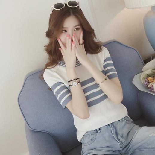 简单的上衣搭配也能让人为之心动（图）