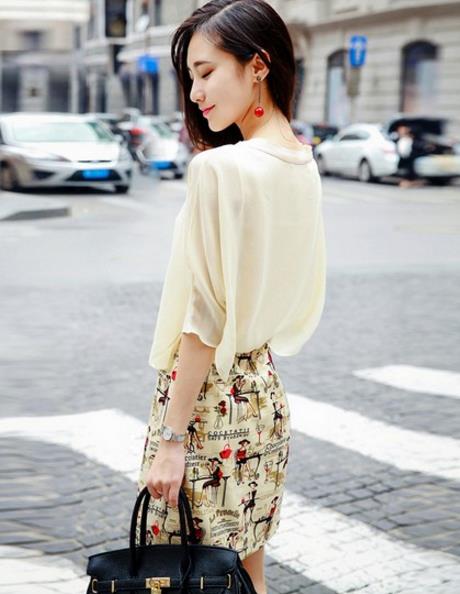 包臀荷叶边修身连衣裙：连衣裙彰显女人优雅韵味