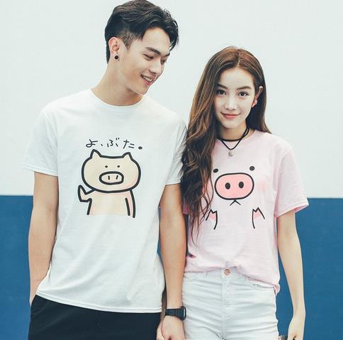 卡通小猪短袖情侣T恤：简约百搭情侣T恤分享