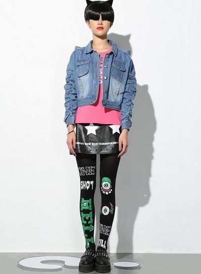 背心裙搭配条纹拼接牛仔短外套:清甜俏皮文艺范 背心裙搭配条纹拼接牛仔短外套:清甜俏皮文艺范