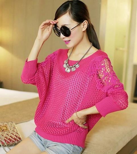 短裙搭配套头流苏镂空罩衫：时尚百搭罩衫推荐