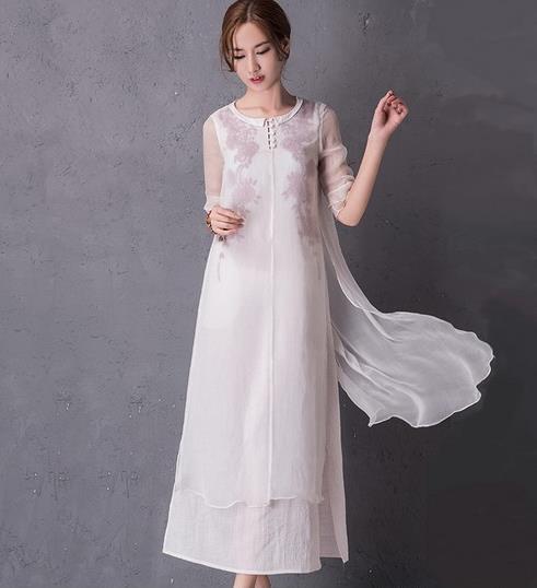 绣花圆领大摆长裙搭配：打造夏日高挑女神范儿