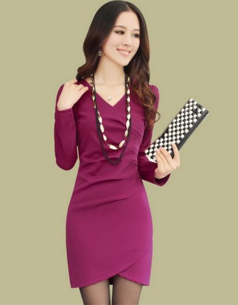 小脚裤搭配花边领打底雪纺衫:职场女性的干练风范 小脚裤搭配花边领打底雪纺衫:职场女性的干练风范